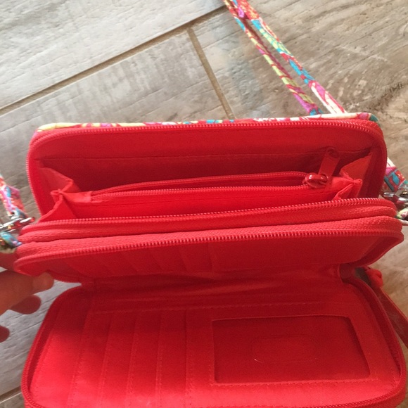 Vera Bradley Crossbody - Picture 3 of 6